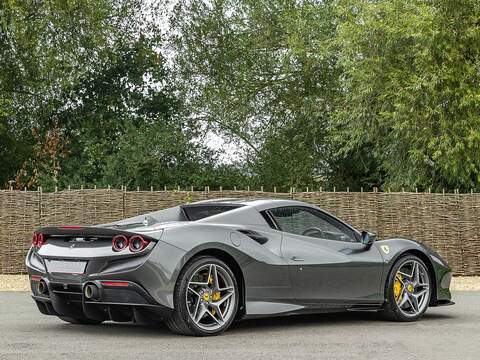 Ferrari F8 Spider - U5490