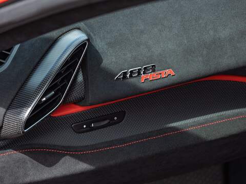 Ferrari 488 Pista Vs - U5495