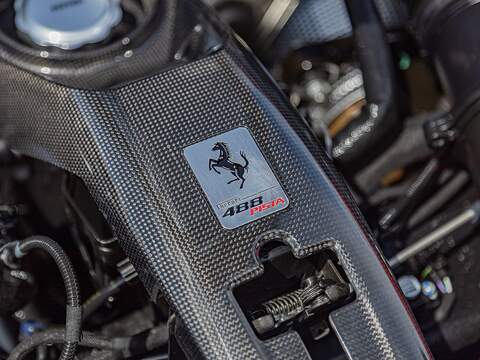 Ferrari 488 Pista Vs - U5495