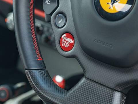 Ferrari 488 Pista Vs - U5495