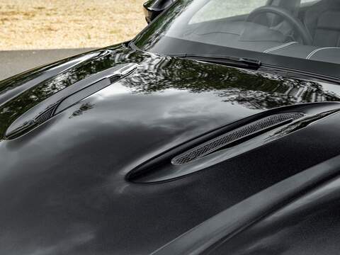 Aston Martin Dbx V8 - U5496