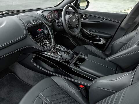 Aston Martin Dbx V8 - U5496