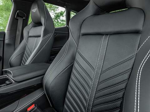 Aston Martin Dbx V8 - U5496