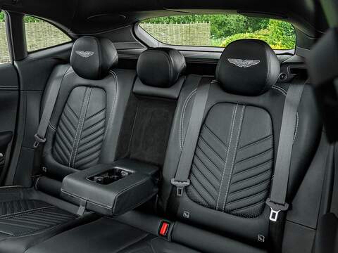 Aston Martin Dbx V8 - U5496