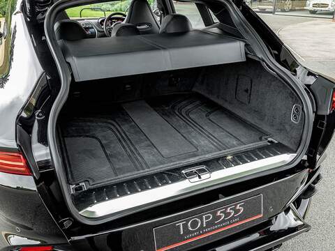 Aston Martin Dbx V8 - U5496