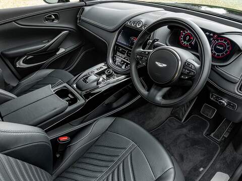 Aston Martin Dbx V8 - U5496