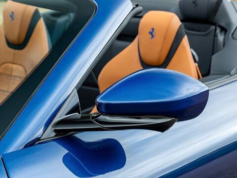 Ferrari Roma Spider - U5509