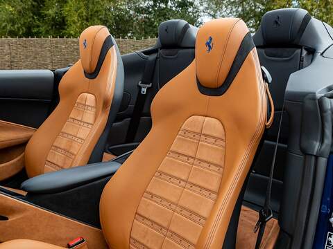 Ferrari Roma Spider - U5509