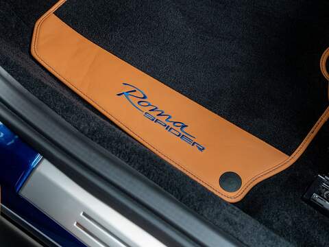 Ferrari Roma Spider - U5509