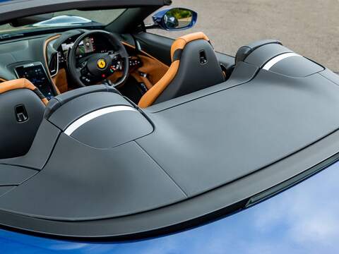 Ferrari Roma Spider - U5509