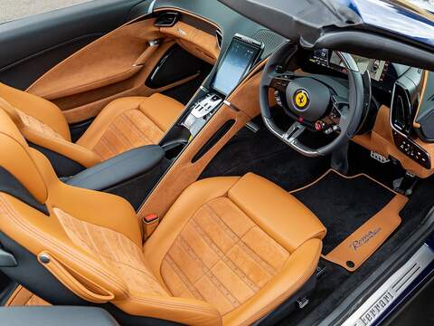 Ferrari Roma Spider - U5509