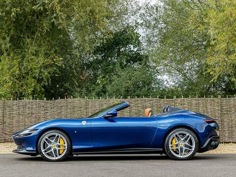 Ferrari Roma Spider - U5509