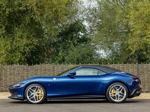 Ferrari Roma Spider - U5509