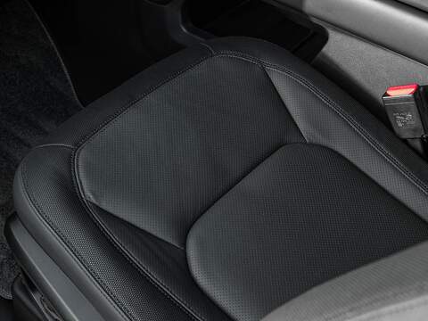 Land Rover Defender Hard Top X-Dynamic Hse - U5519