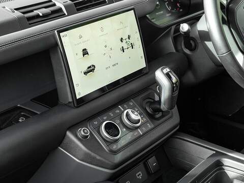 Land Rover Defender Hard Top X-Dynamic Hse - U5519