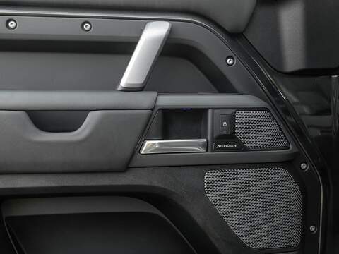 Land Rover Defender Hard Top X-Dynamic Hse - U5519