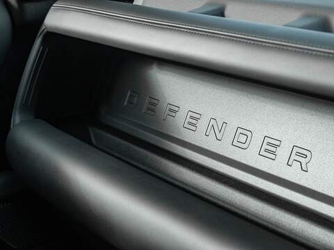 Land Rover Defender Hard Top X-Dynamic Hse - U5519