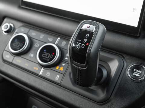 Land Rover Defender Hard Top X-Dynamic Hse - U5519