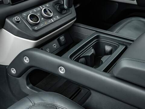 Land Rover Defender Hse - U5524