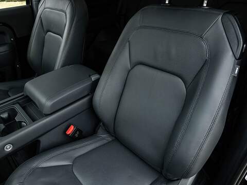 Land Rover Defender Hse - U5524