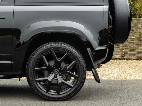 Land Rover Defender Hse - U5524