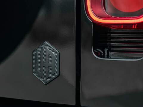 Land Rover Defender Hse - U5524