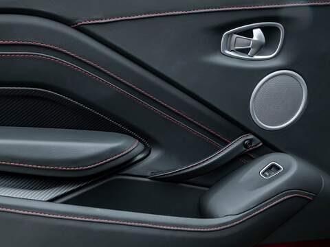 Aston Martin Vantage V8 - U5528