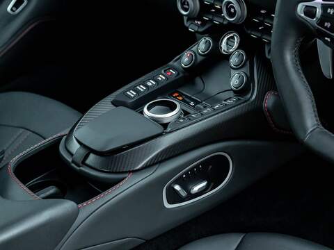 Aston Martin Vantage V8 - U5528