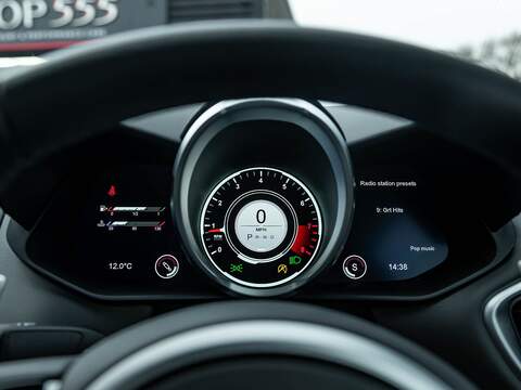 Aston Martin Vantage V8 - U5528