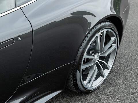 Aston Martin Dbs V12 - U5543