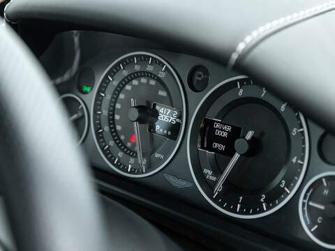 Aston Martin Dbs V12 - U5543