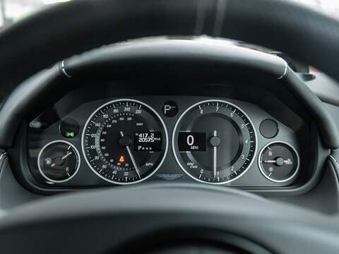 Aston Martin Dbs V12 - U5543