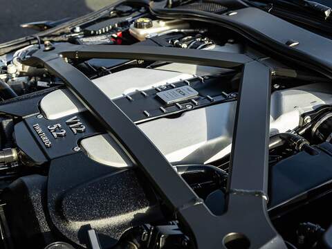 Aston Martin Dbs Superleggera V12 - U5545