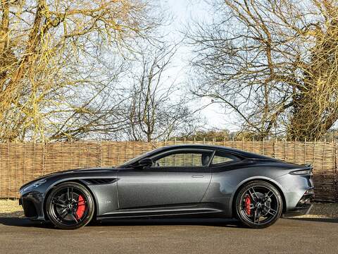 Aston Martin Dbs Superleggera V12 - U5545
