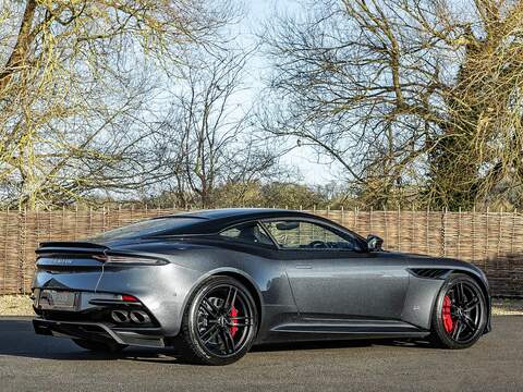 Aston Martin Dbs Superleggera V12 - U5545