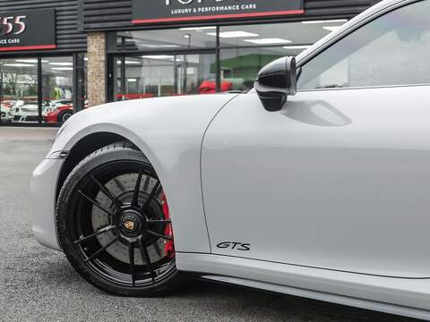 Porsche 911 Carrera Gts Pdk - U5546