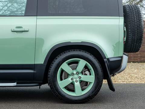 Land Rover Defender 75th Limited Edition - U5549