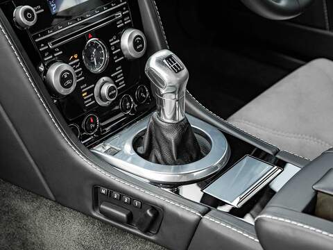 Aston Martin DBS Coupe - U5550