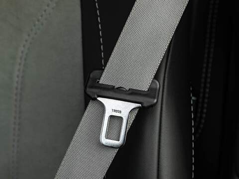 Aston Martin DBS Coupe - U5550