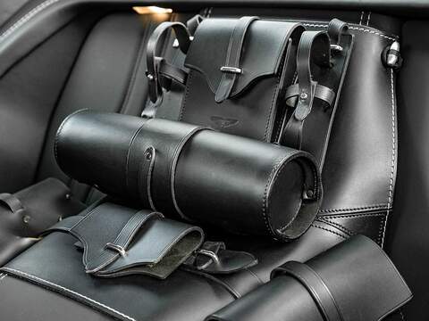 Aston Martin DBS Coupe - U5550