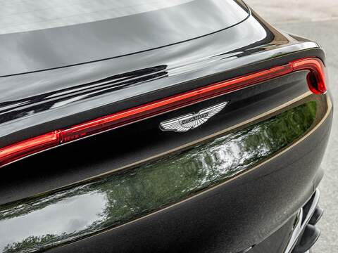 Aston Martin Dbx V8 - U5553