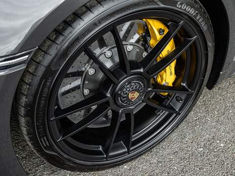 Porsche 911 Carrera Gts Pdk - U5554