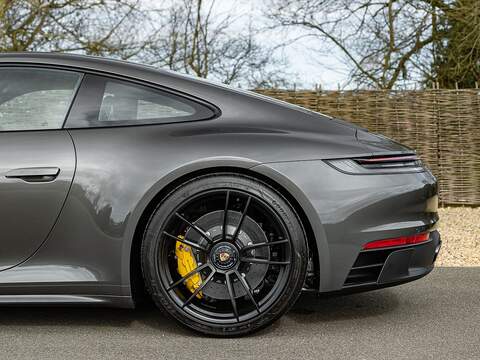Porsche 911 Carrera Gts Pdk - U5554