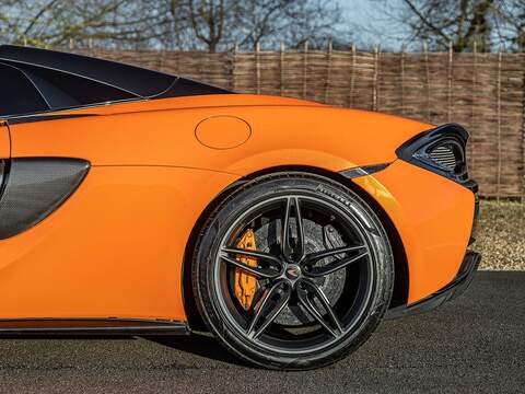 Mclaren 570S V8 Ssg - U5557