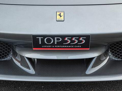 Ferrari F8 Tributo - U5561