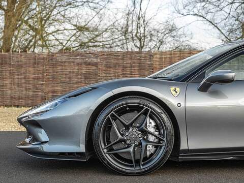 Ferrari F8 Tributo - U5561