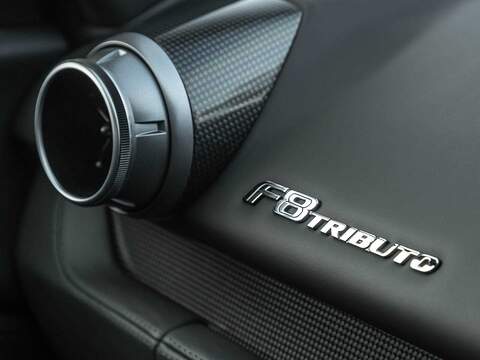 Ferrari F8 Tributo - U5561