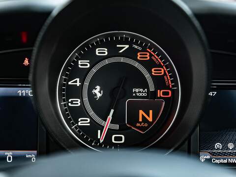 Ferrari F8 Tributo - U5561