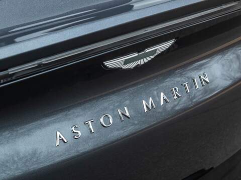 Aston Martin Dbx V8 - U5563