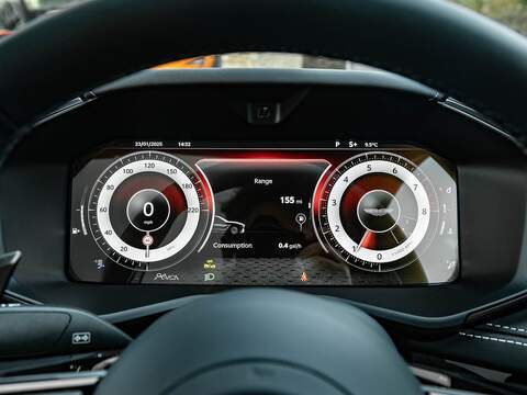 Aston Martin Dbx V8 - U5563